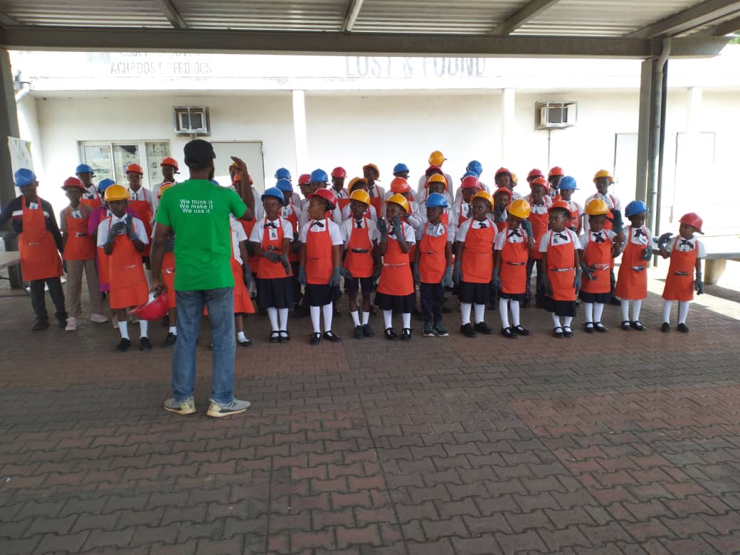Participation in the  National Unity Robot Project at National Stadium.